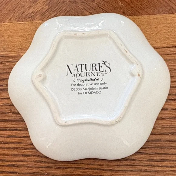 Demdaco Nature's Journey White Trinket Dish - Picture 2 of 3
